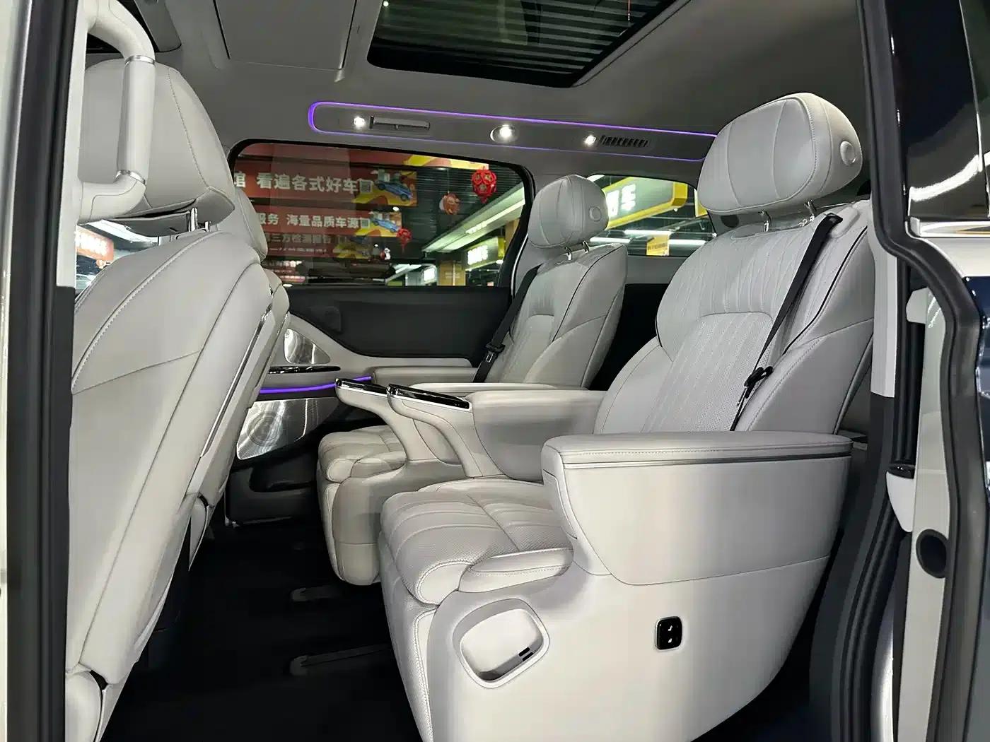 Voyah Dreamer 2025 PHEV AWD Flagship Qiankun Edition — миниатюра 6