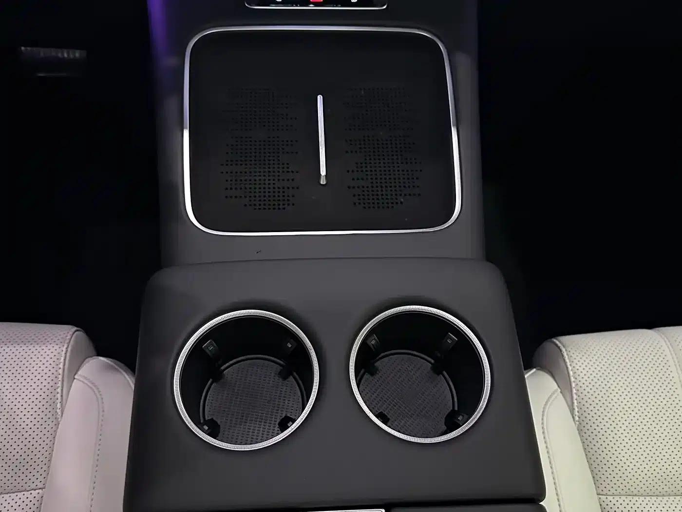 Voyah Dreamer 2025 PHEV AWD Flagship Qiankun Edition — миниатюра 10