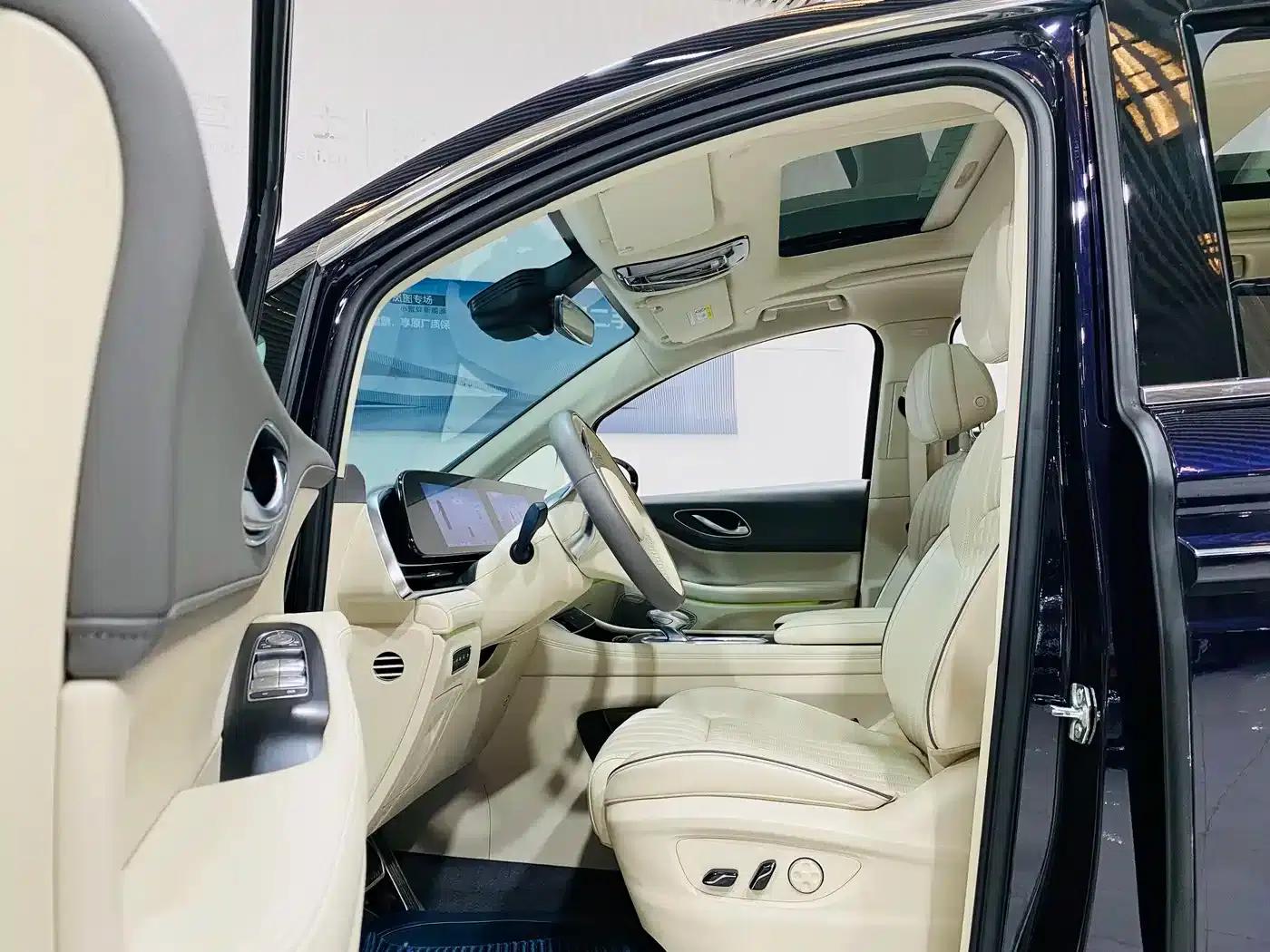 Voyah Dreamer 2022 Low-Carbon Edition Dream+ Smart Package — миниатюра 8