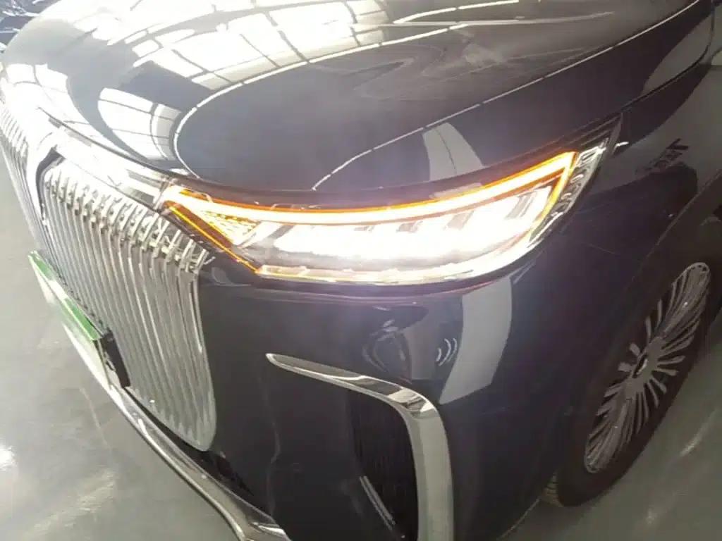 Voyah Dreamer 2025 PHEV AWD Flagship Kunpeng Edition — миниатюра 24