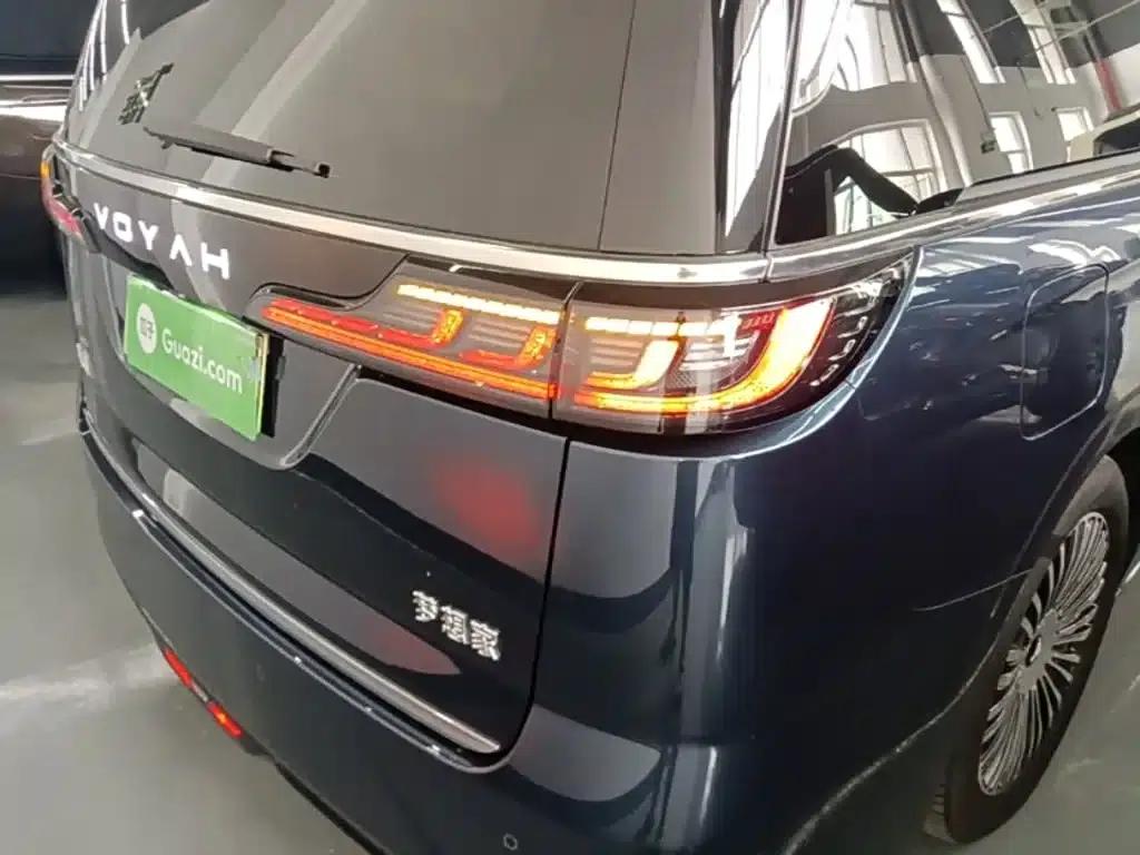 Voyah Dreamer 2025 PHEV AWD Flagship Kunpeng Edition — миниатюра 8
