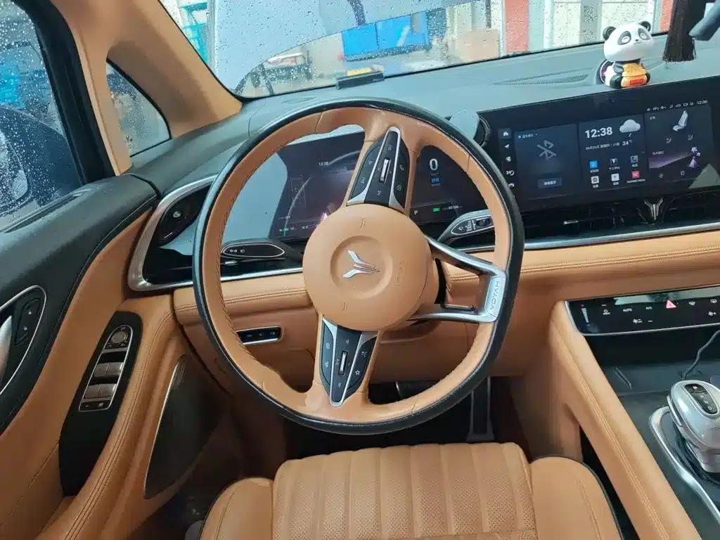 Voyah Dreamer 2022 Low-Carbon Edition Dream+ Smart Package — миниатюра 3