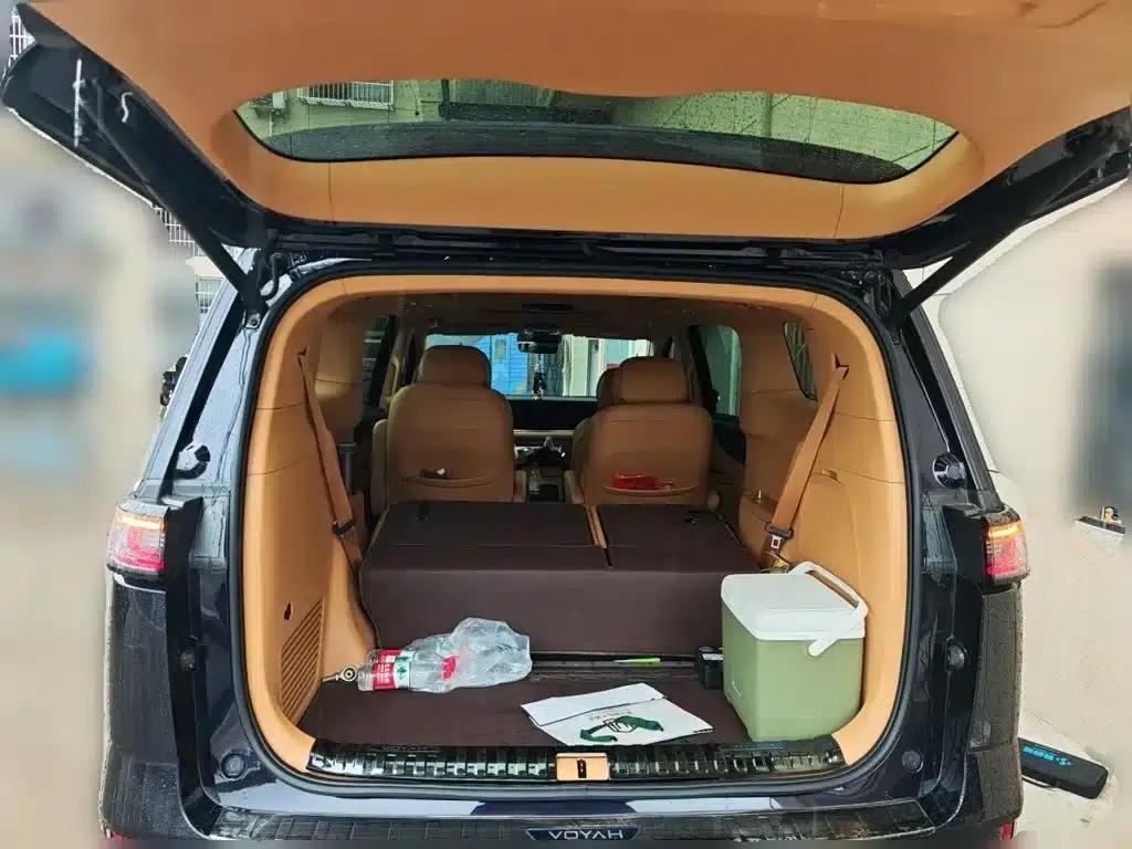 Voyah Dreamer 2022 Low-Carbon Edition Dream+ Smart Package — миниатюра 10