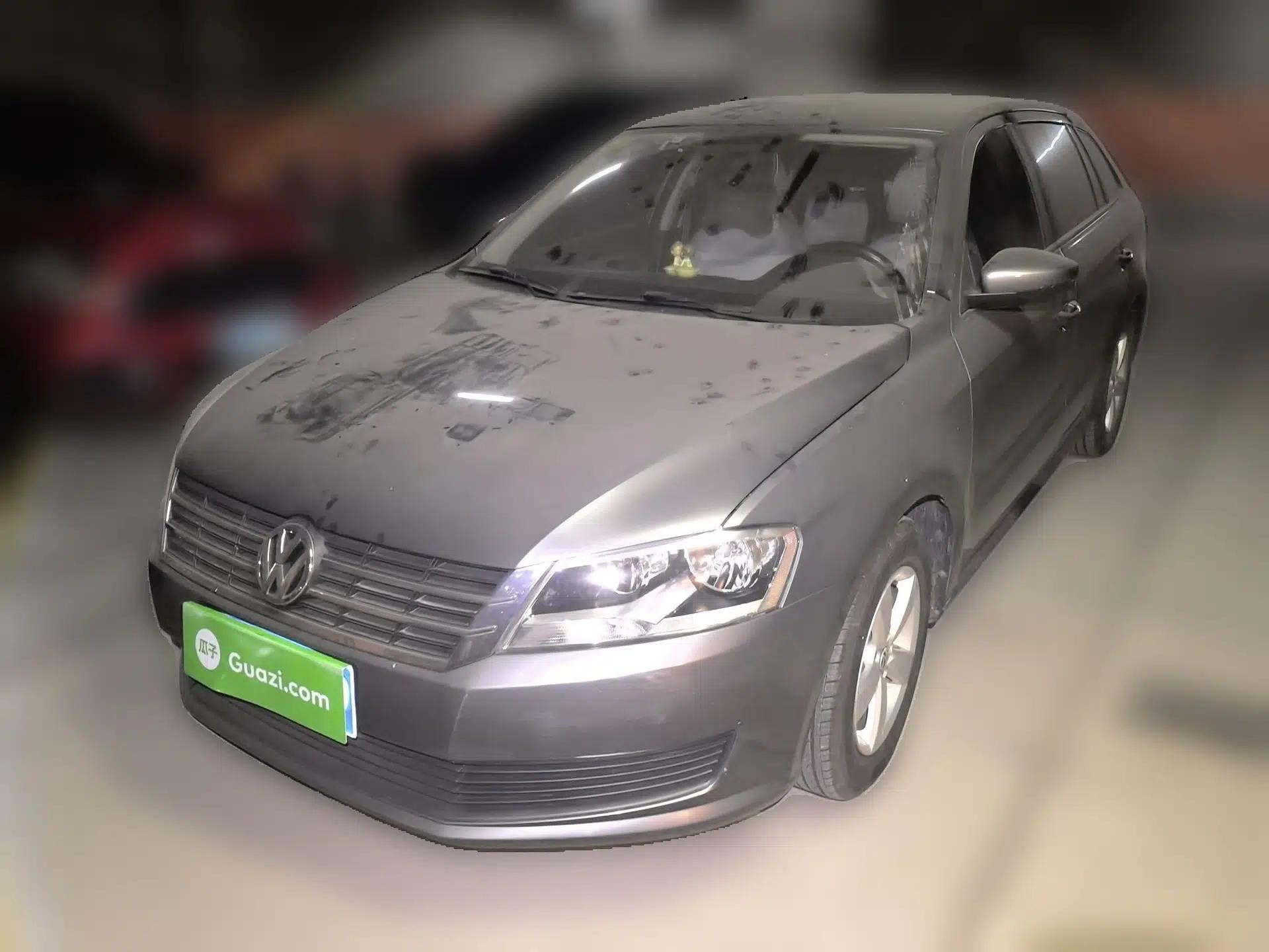 Volkswagen Gran Lavida 2013 1.6L Manual Fashion Model — миниатюра 1