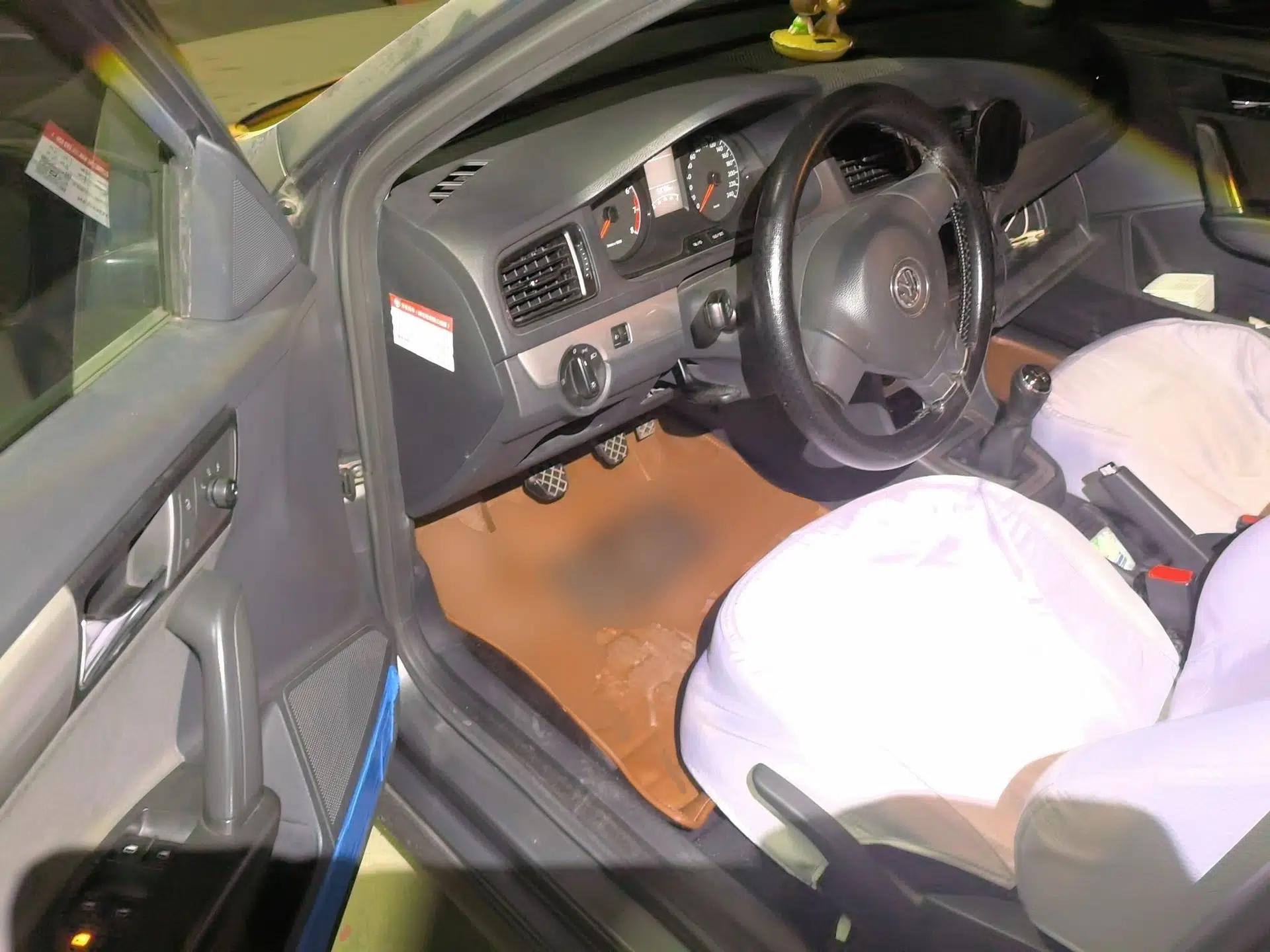 Volkswagen Gran Lavida 2013 1.6L Manual Fashion Model — миниатюра 16