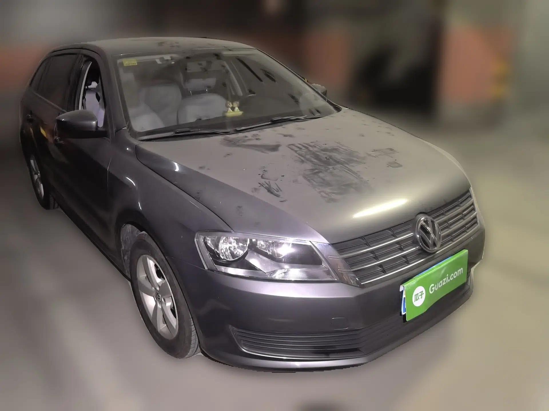 Volkswagen Gran Lavida 2013 1.6L Manual Fashion Model — миниатюра 3