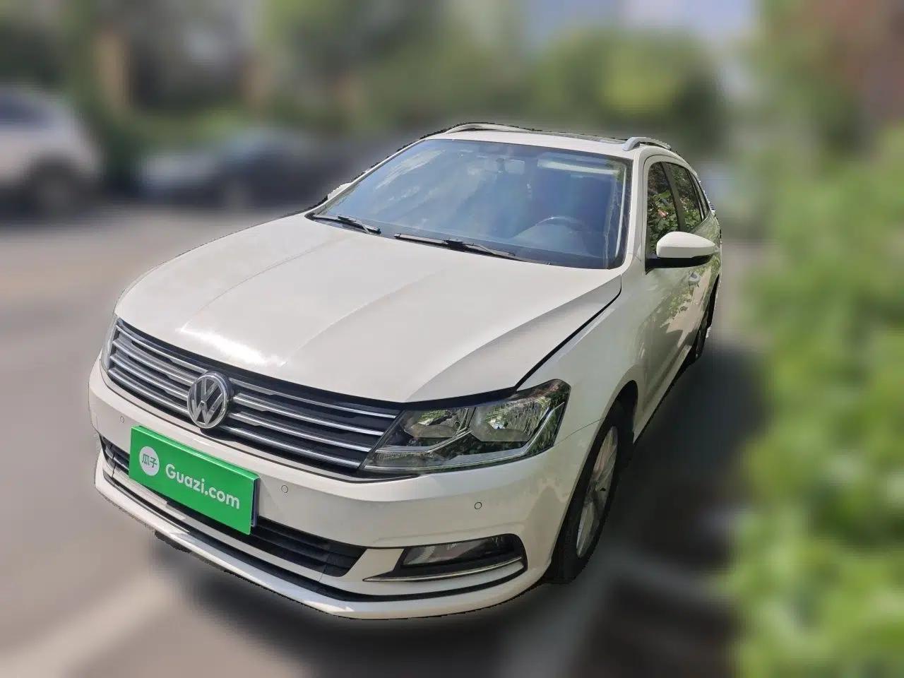 Volkswagen Gran Lavida 2015 1.6L Automatic Comfort Edition — миниатюра 1