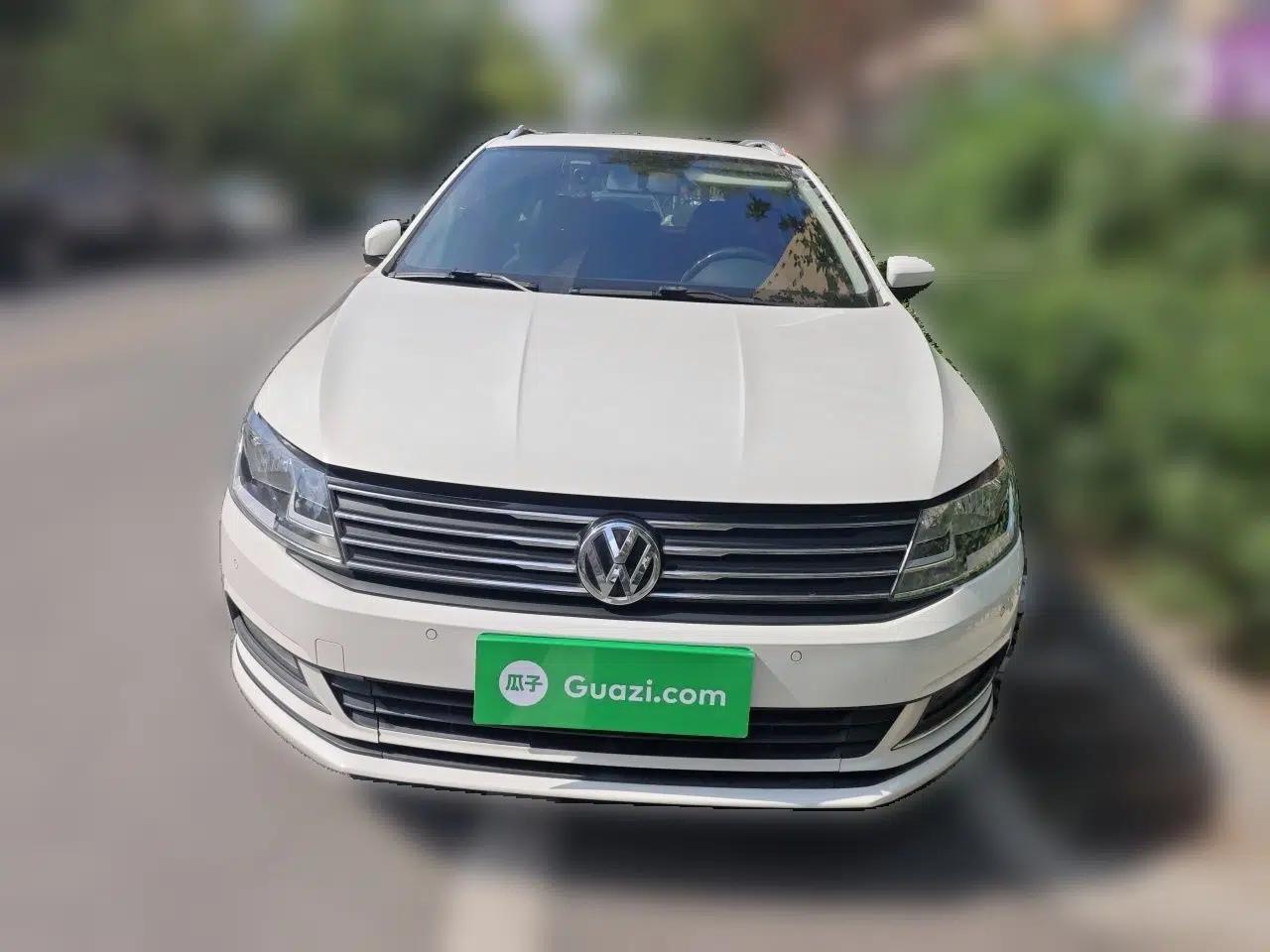 Volkswagen Gran Lavida 2015 1.6L Automatic Comfort Edition — миниатюра 2