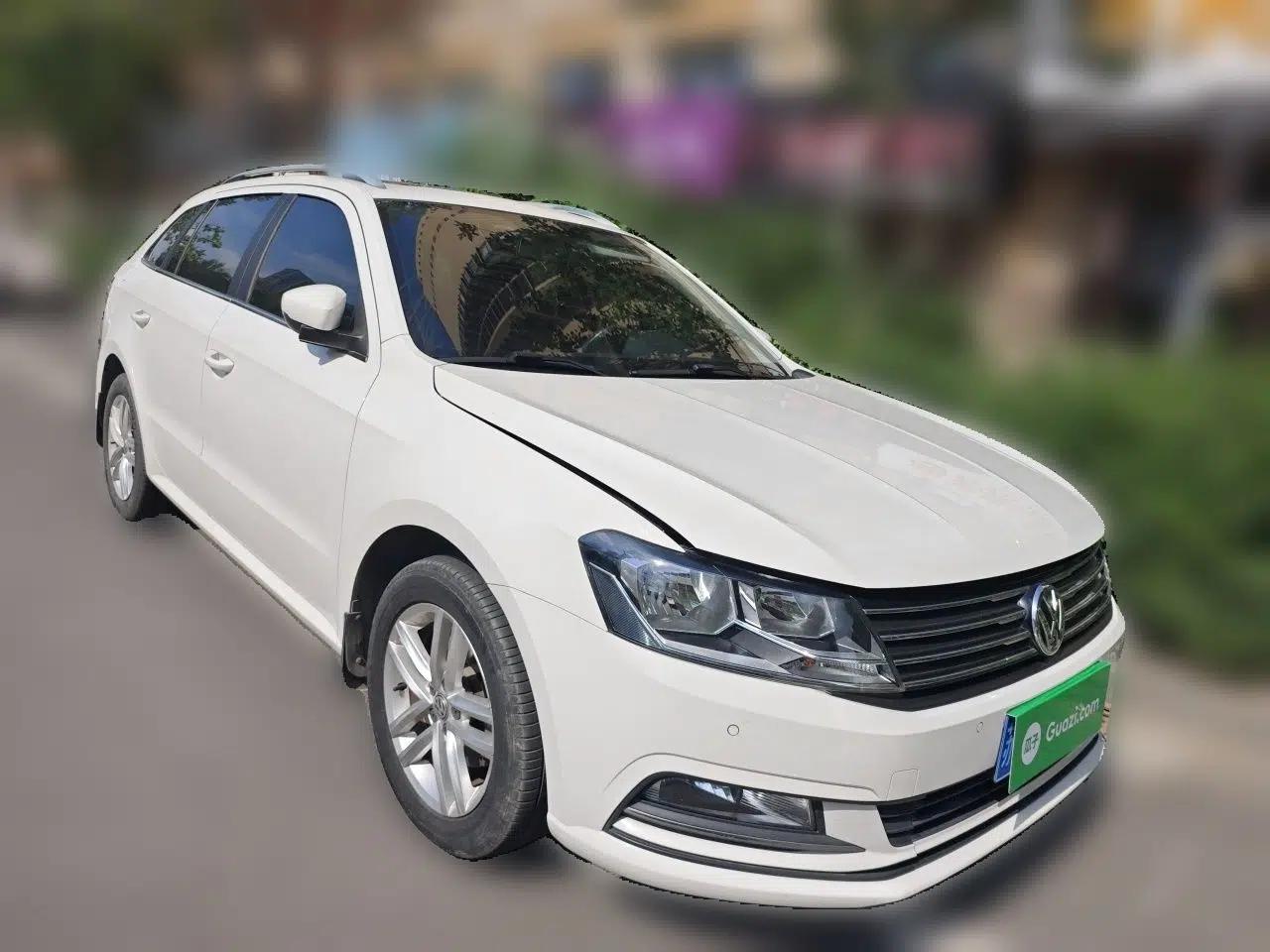 Volkswagen Gran Lavida 2015 1.6L Automatic Comfort Edition — миниатюра 3