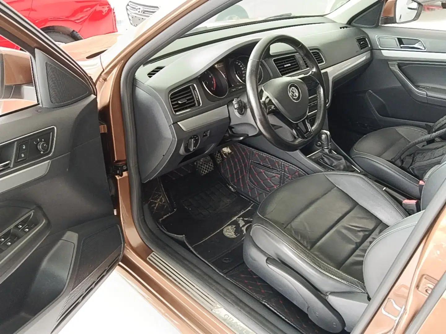 Volkswagen Gran Lavida 2015 1.6L Automatic Comfort Edition — миниатюра 23