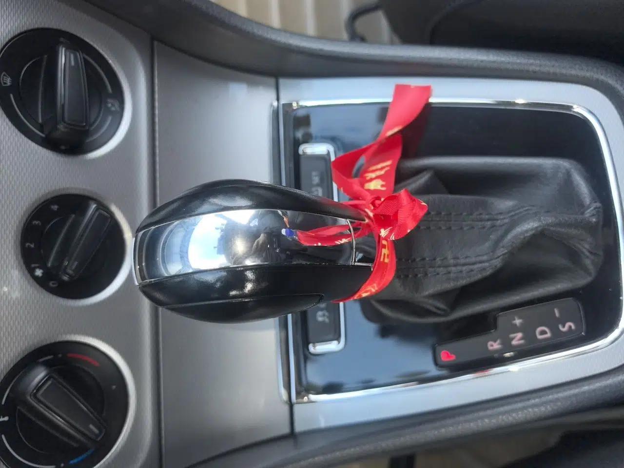 Volkswagen Gran Lavida 2013 1.6L Automatic Comfort Model — миниатюра 14
