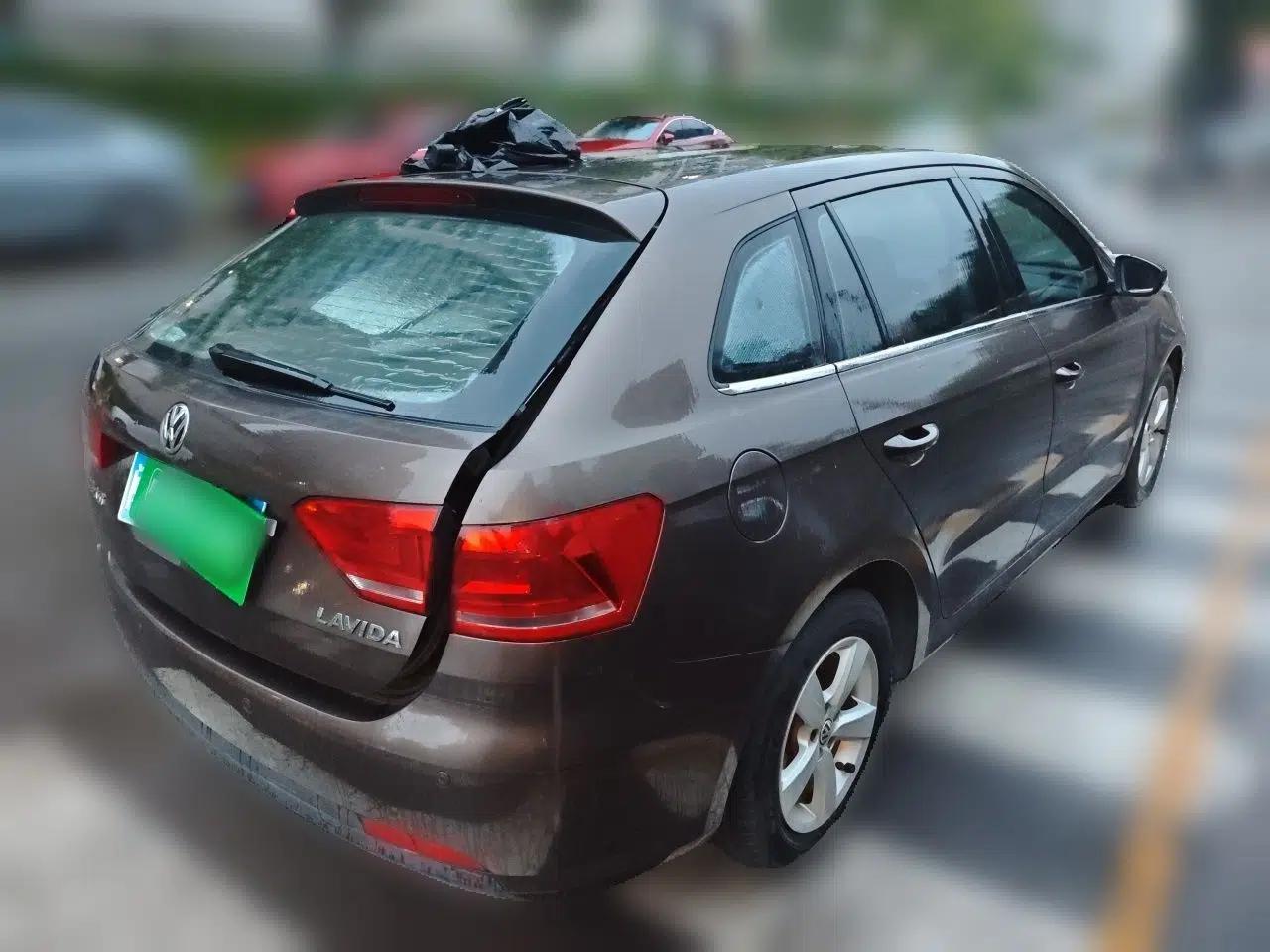 Volkswagen Gran Lavida 2013 1.6L Automatic Fashion Model — миниатюра 6