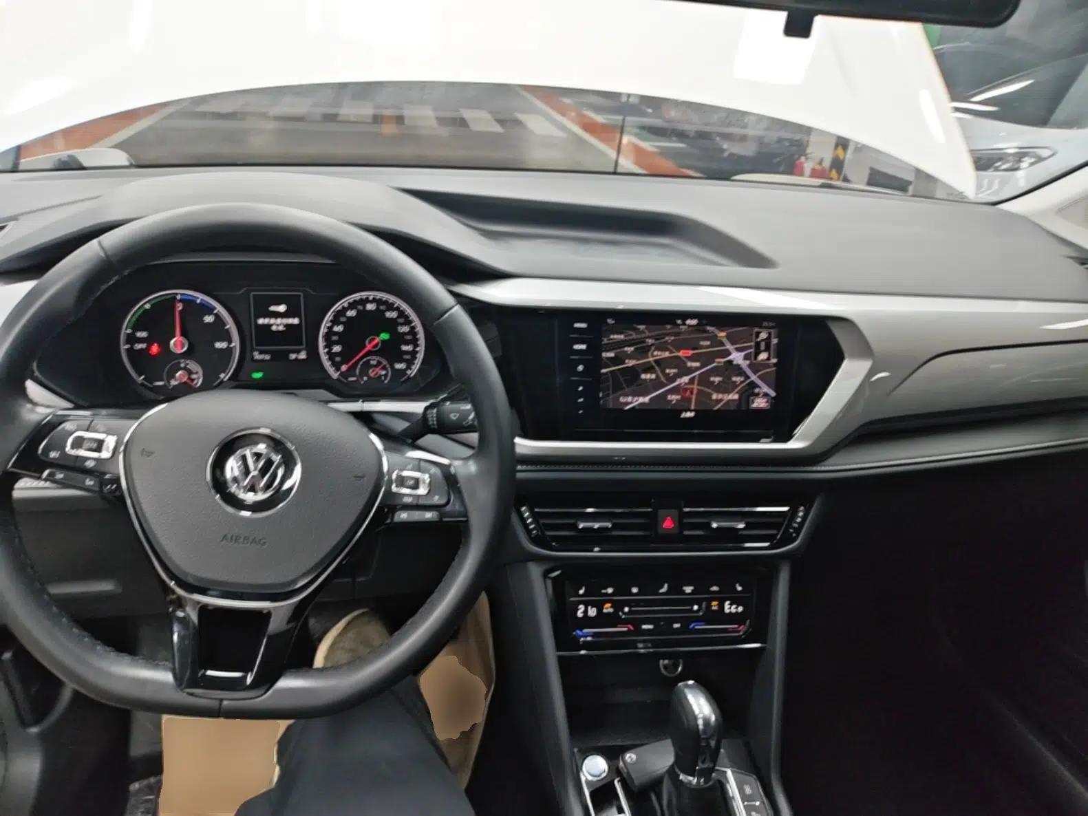 Volkswagen Tharu New Energy 2021 Panoramic Deluxe Edition — миниатюра 12