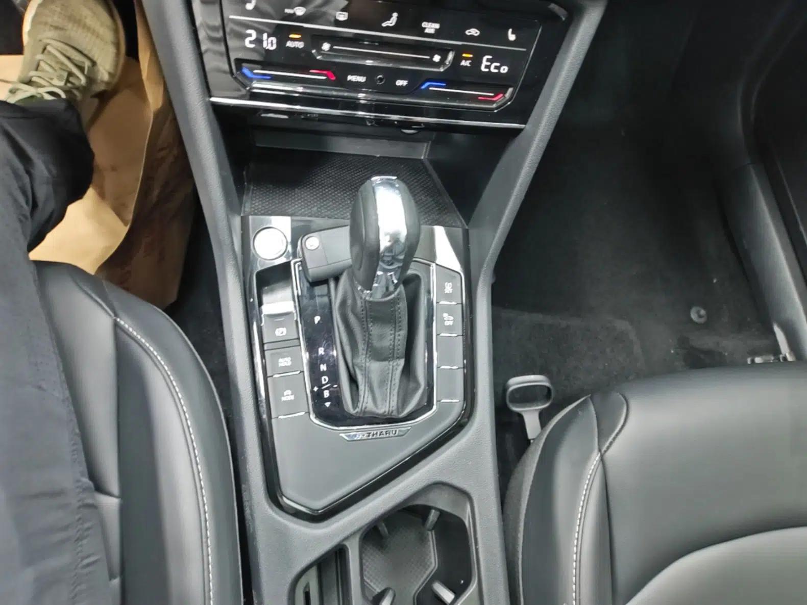 Volkswagen Tharu New Energy 2021 Panoramic Deluxe Edition — миниатюра 16