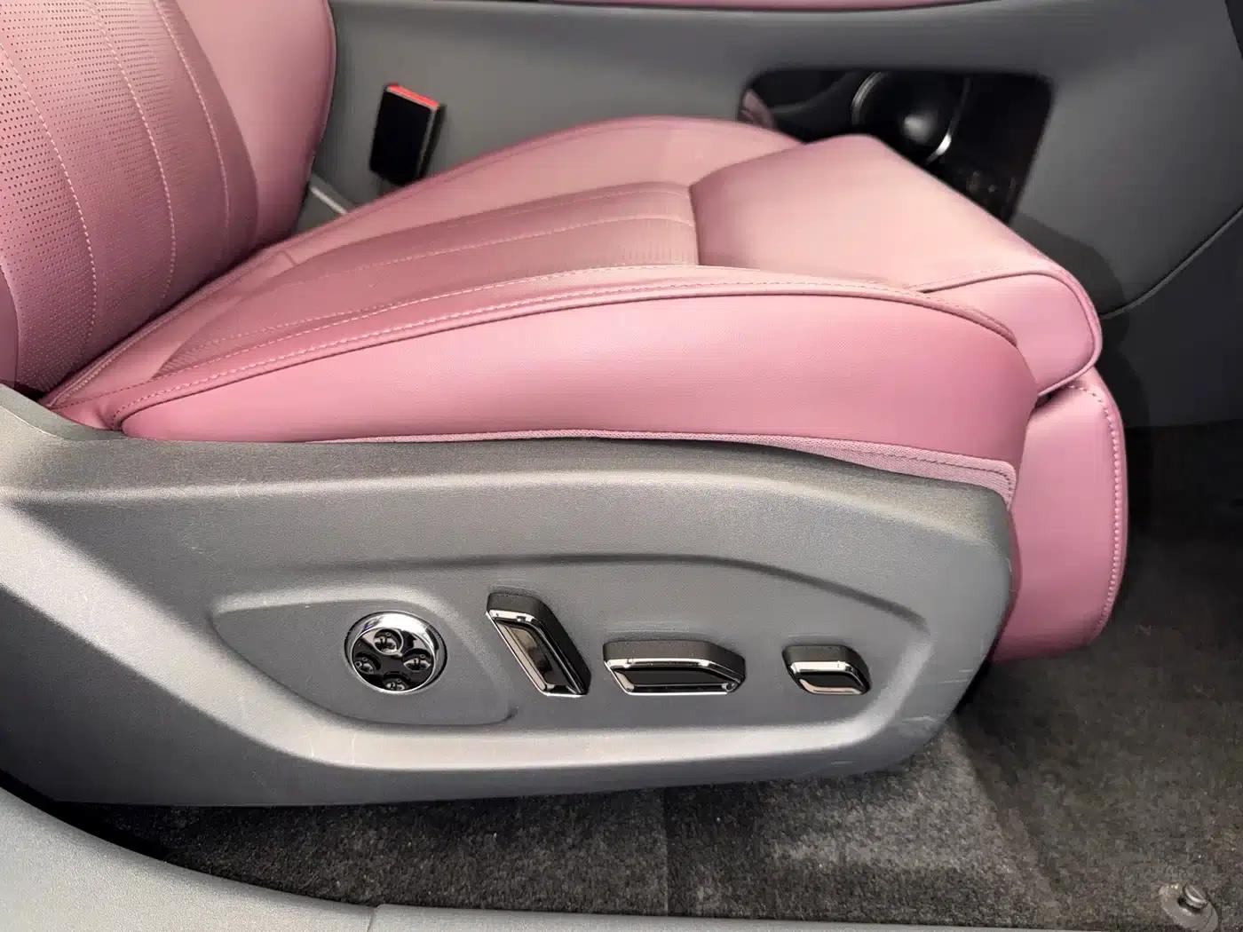 Voyah Free 2025 Model 318 259km 4WD Explorer Edition — миниатюра 17