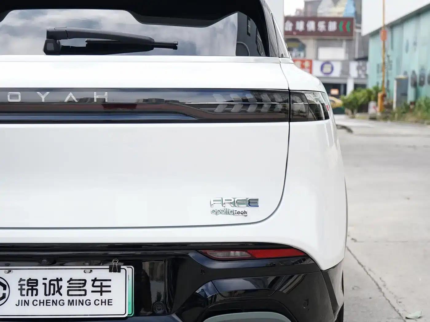 Voyah Free 2024 Model - Extended Range Intelligent Driving Edition — миниатюра 15