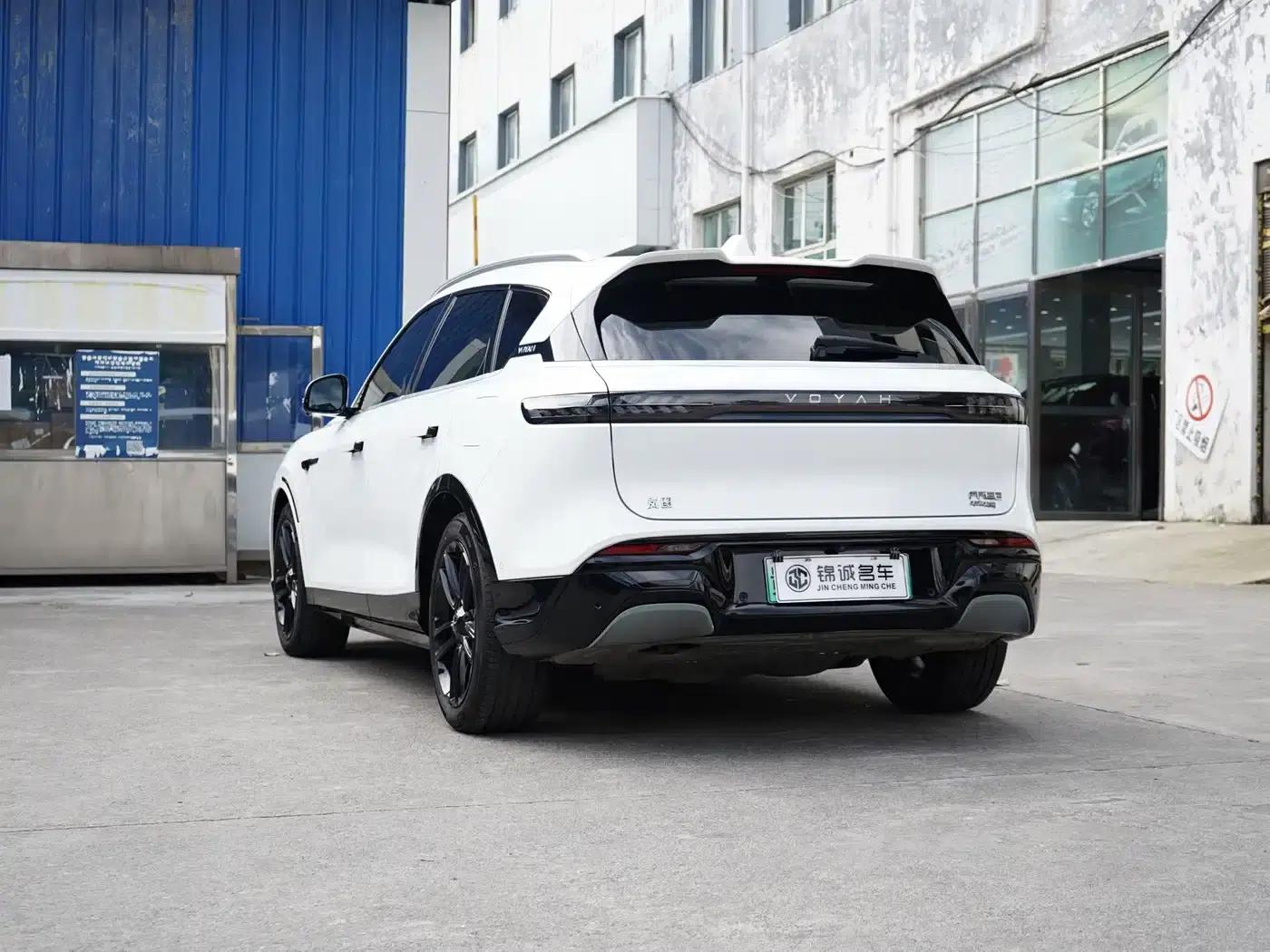 Voyah Free 2024 Model - Extended Range Intelligent Driving Edition — миниатюра 7