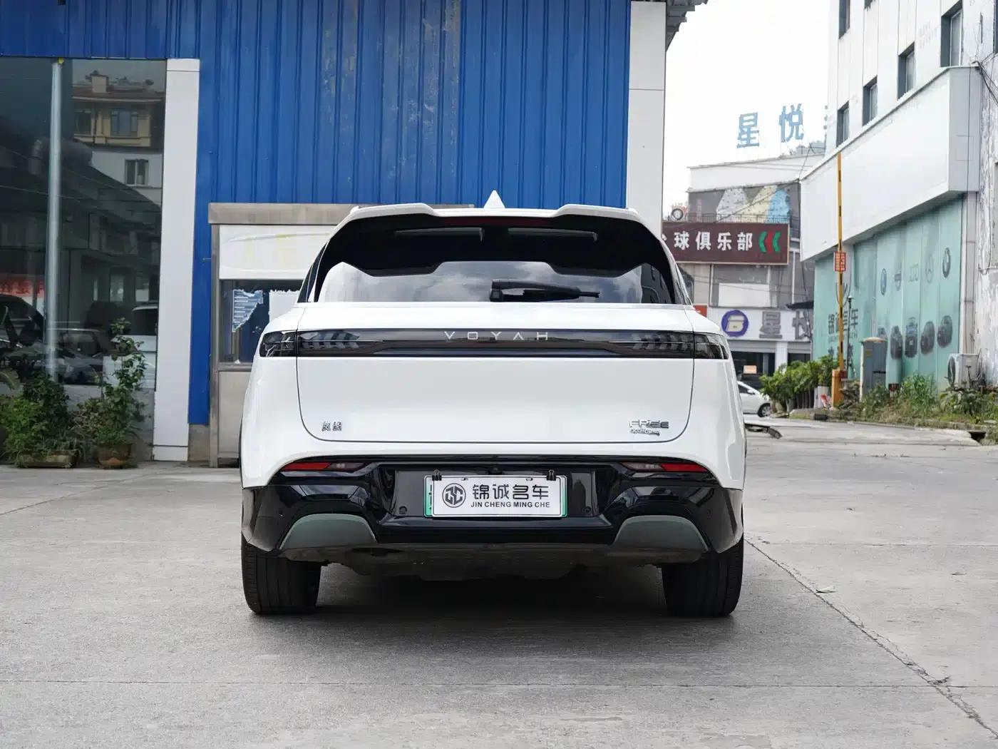 Voyah Free 2024 Model - Extended Range Intelligent Driving Edition — миниатюра 8
