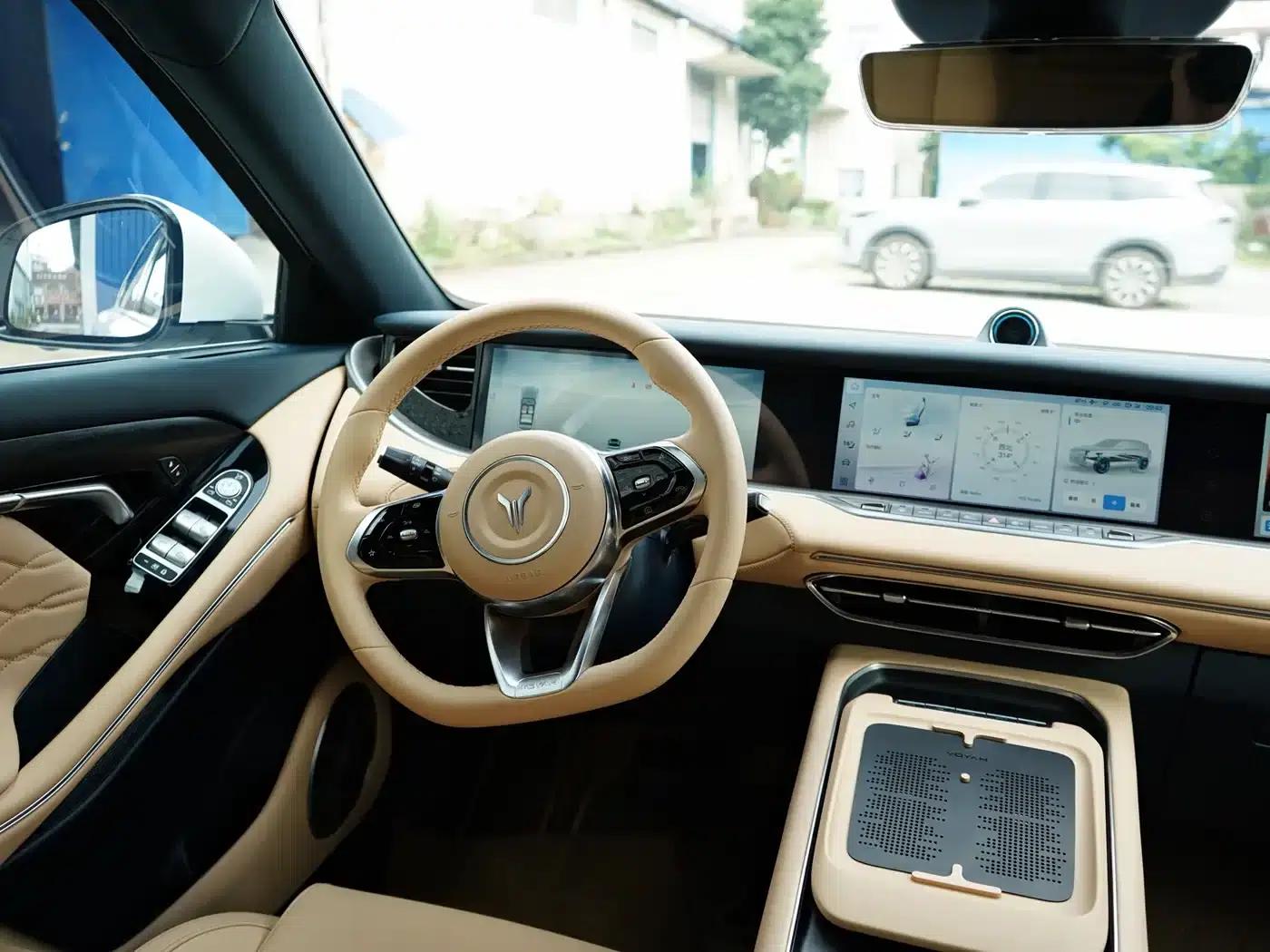 Voyah Free 2024 Model - Extended Range Intelligent Driving Edition — миниатюра 10
