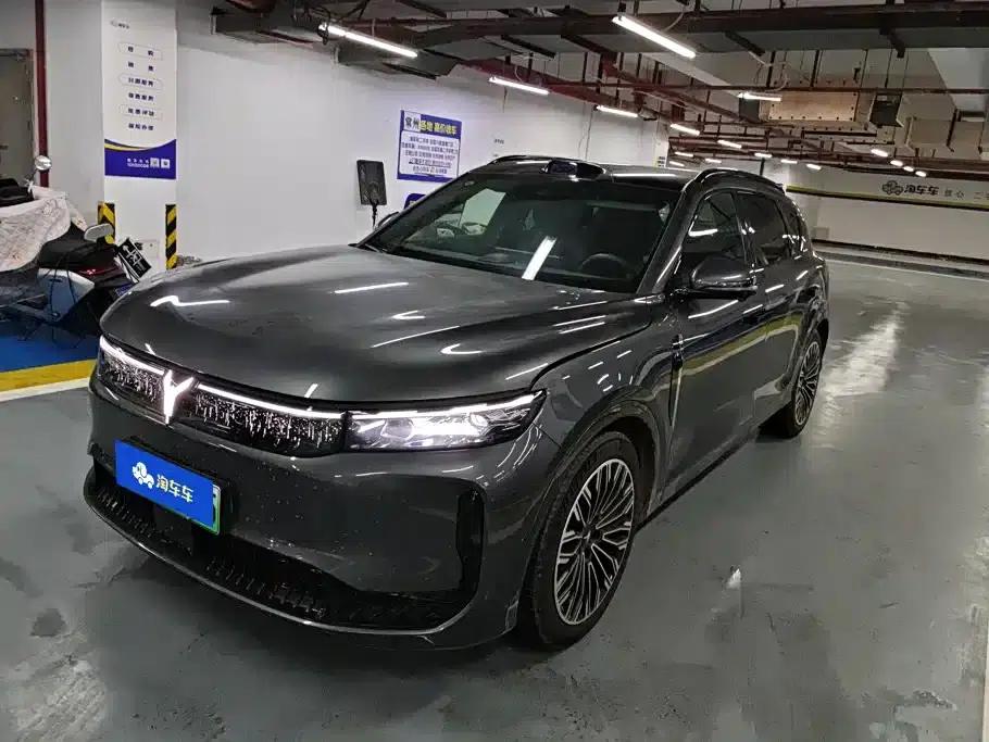 Voyah Free 2025 Free+ 4WD Sport Custom Edition — миниатюра 1