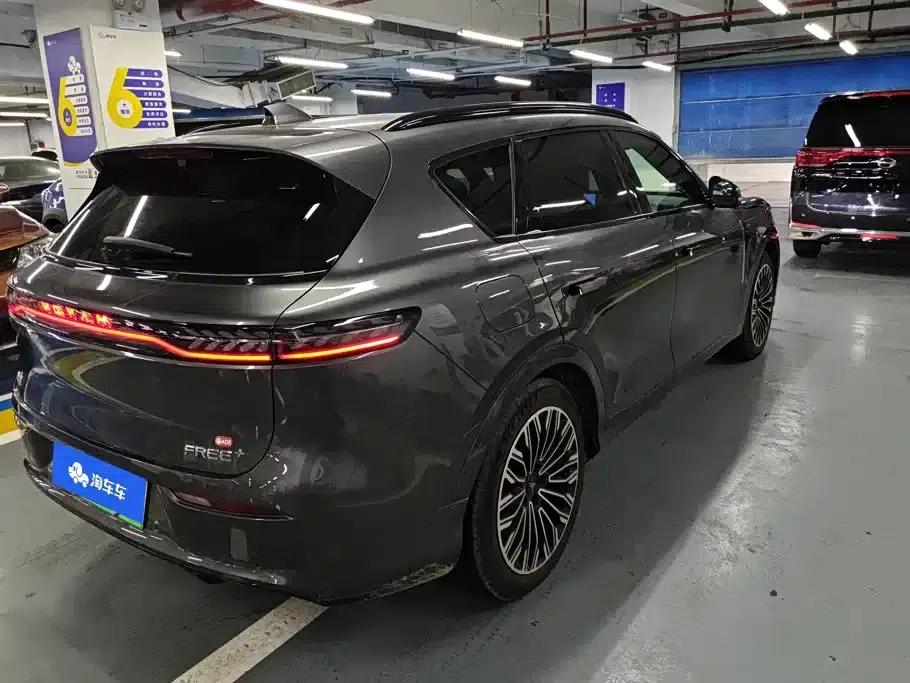Voyah Free 2025 Free+ 4WD Sport Custom Edition — миниатюра 3
