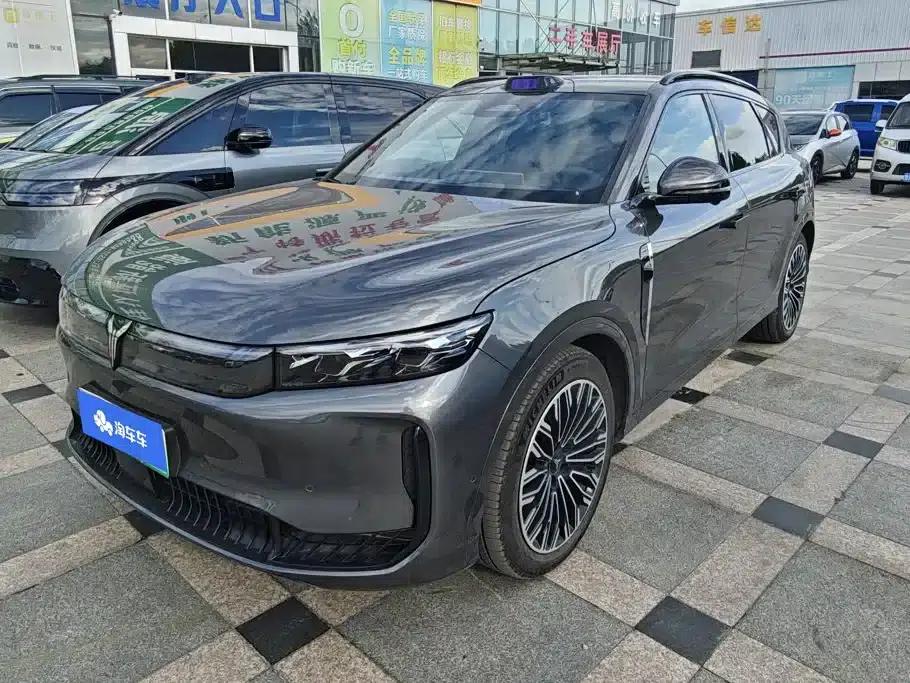 Voyah Free 2025 Free+ 4WD Sport Custom Edition — миниатюра 1