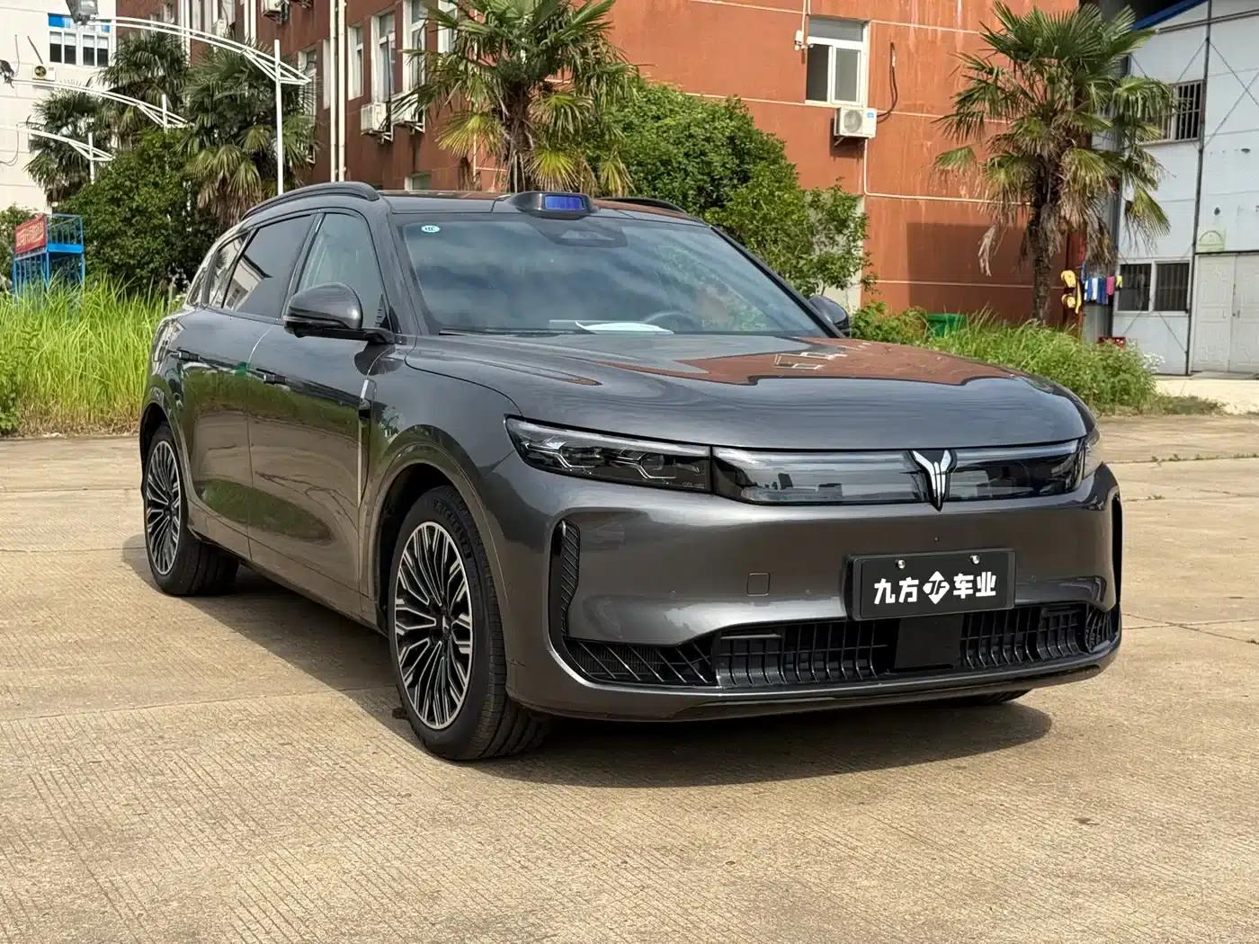 Voyah Free 2025 Free+ 4WD Qiankun Edition — миниатюра 3