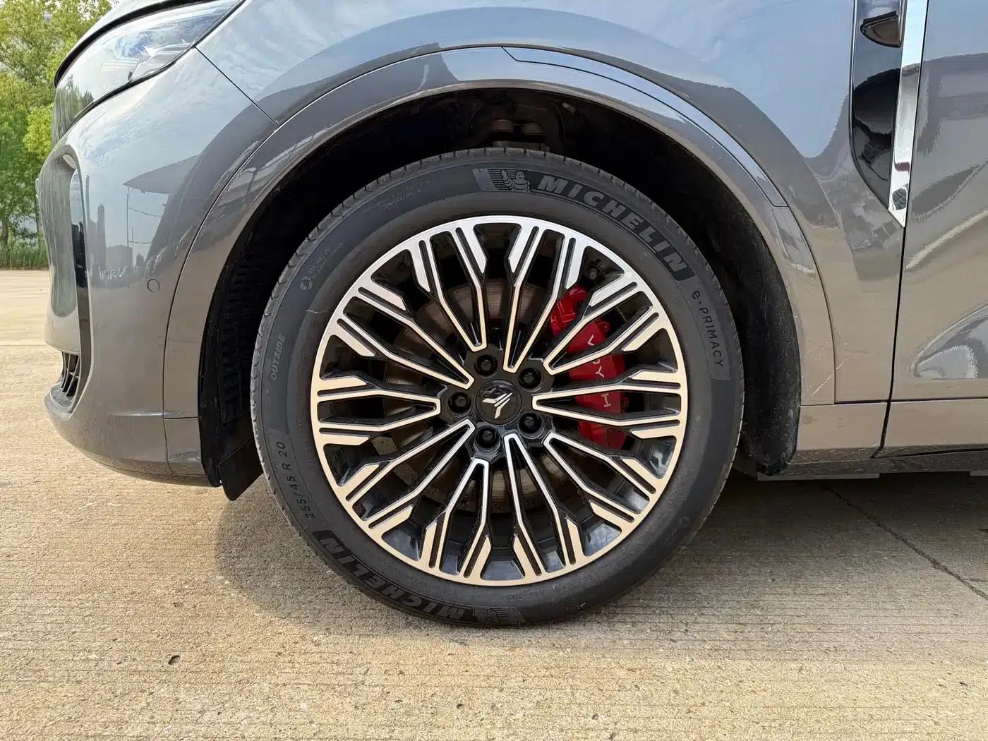 Voyah Free 2025 Free+ 4WD Qiankun Edition — миниатюра 6