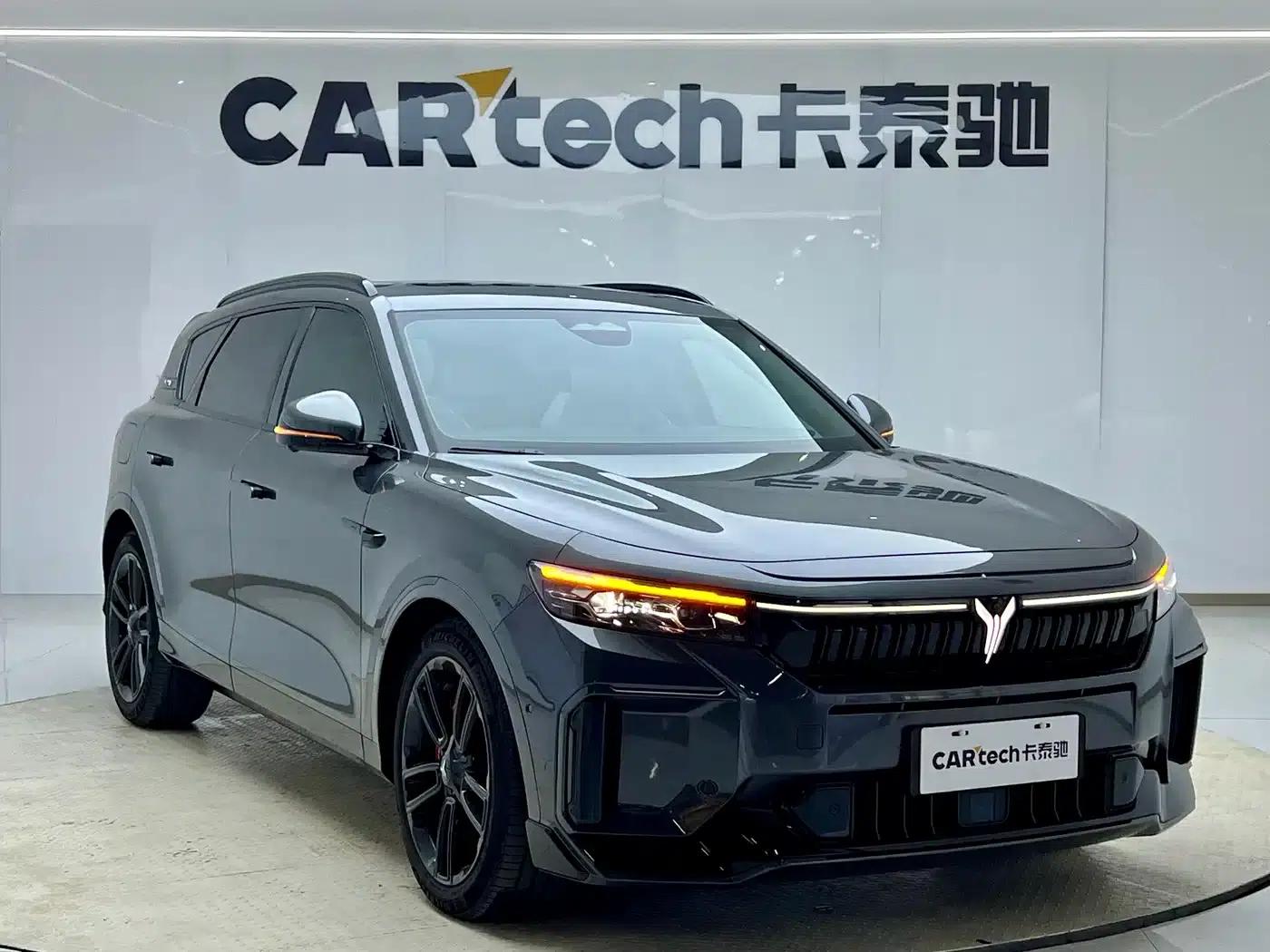 Voyah Free 2025 Model 318 259km 4WD Explorer Edition — миниатюра 2