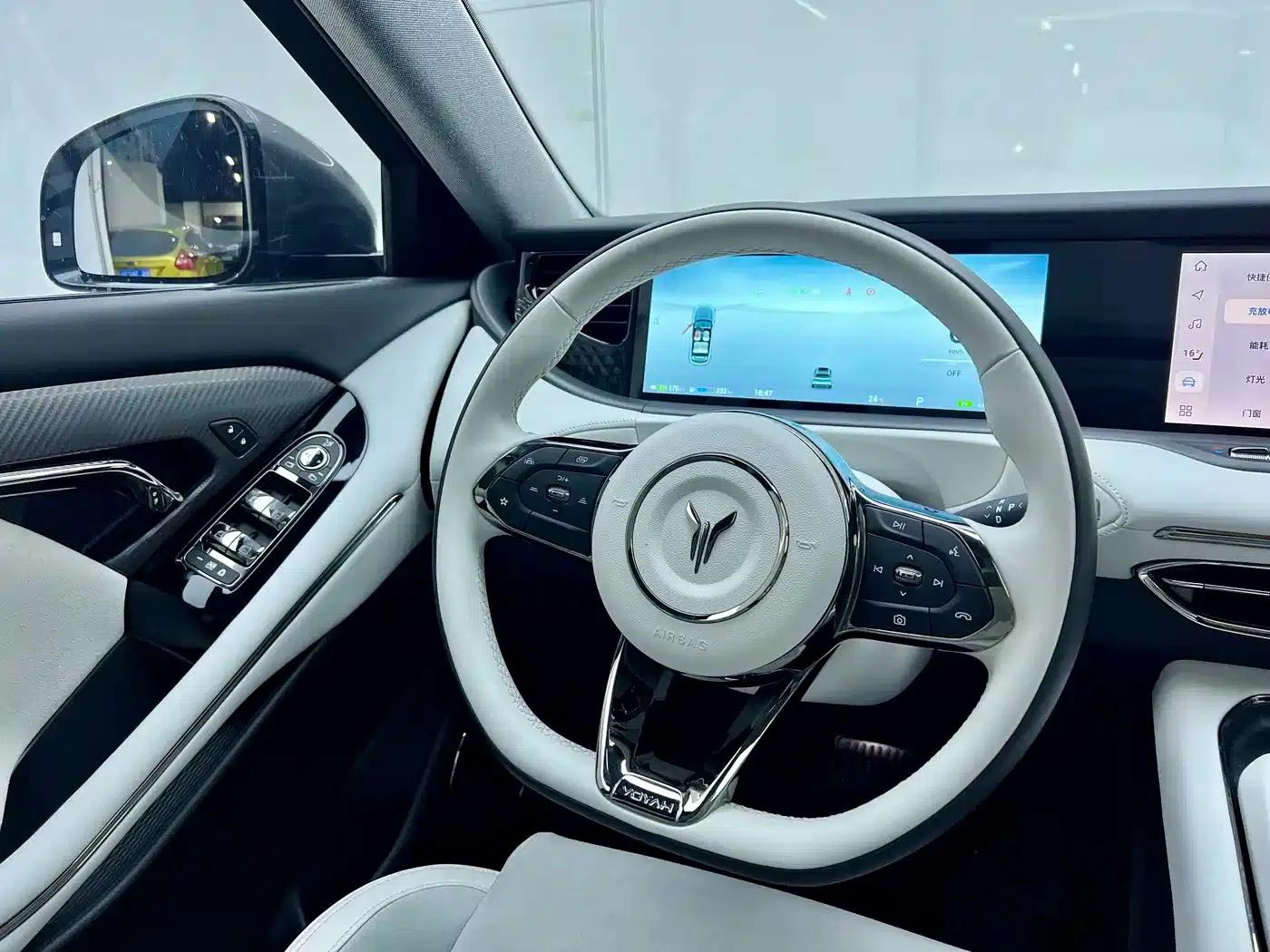 Voyah Free 2025 Model 318 259km 4WD Explorer Edition — миниатюра 14