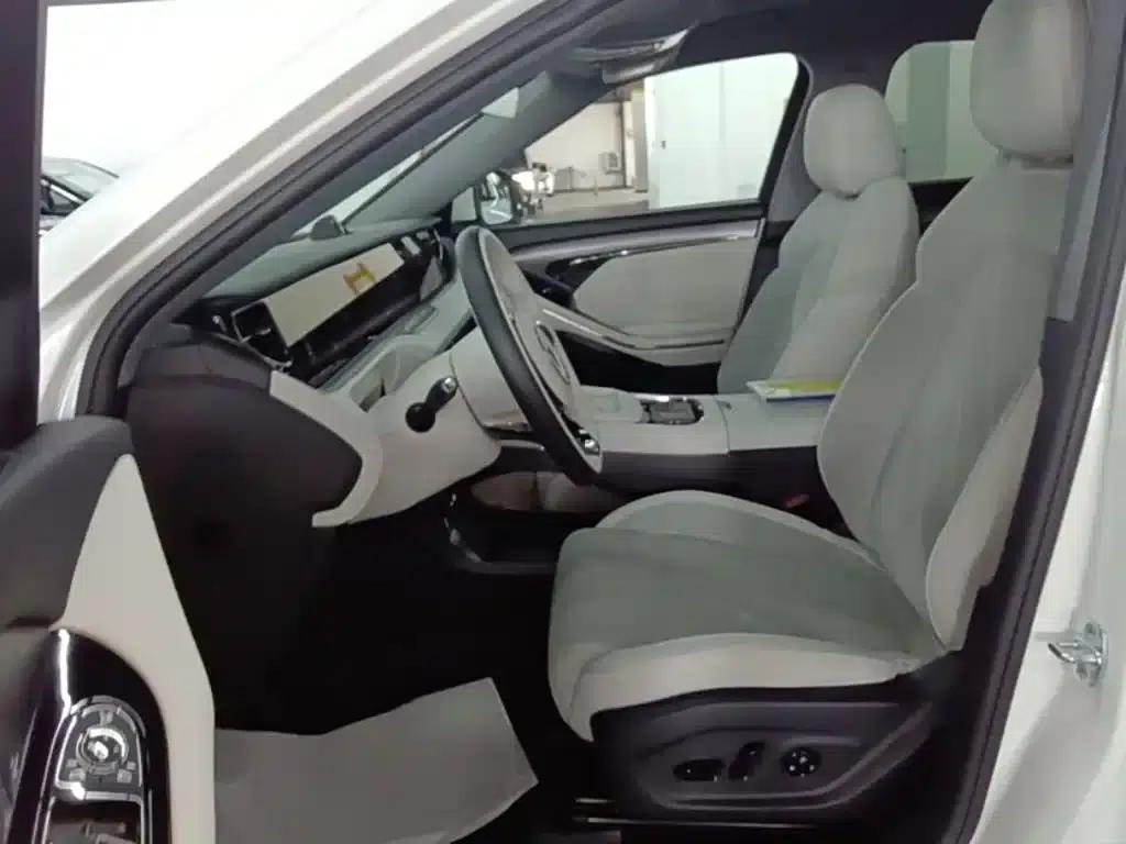 Voyah Free 2025 Model 318 259km 4WD Explorer Edition — миниатюра 15