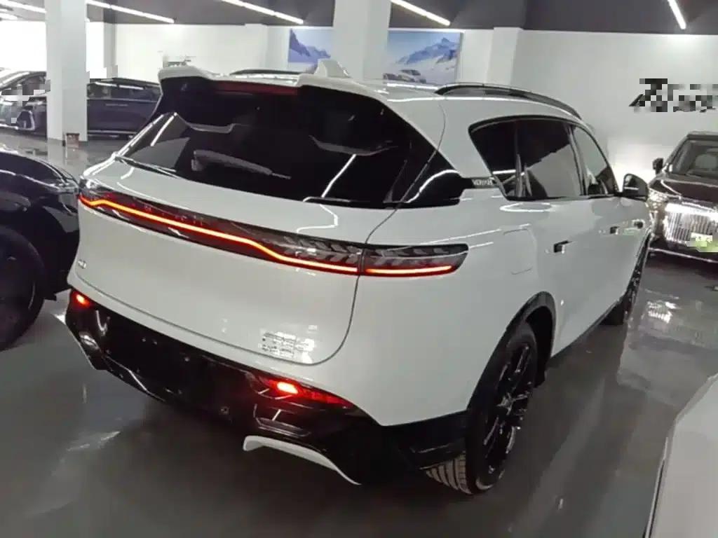 Voyah Free 2025 Model 318 259km 4WD Explorer Edition — миниатюра 7