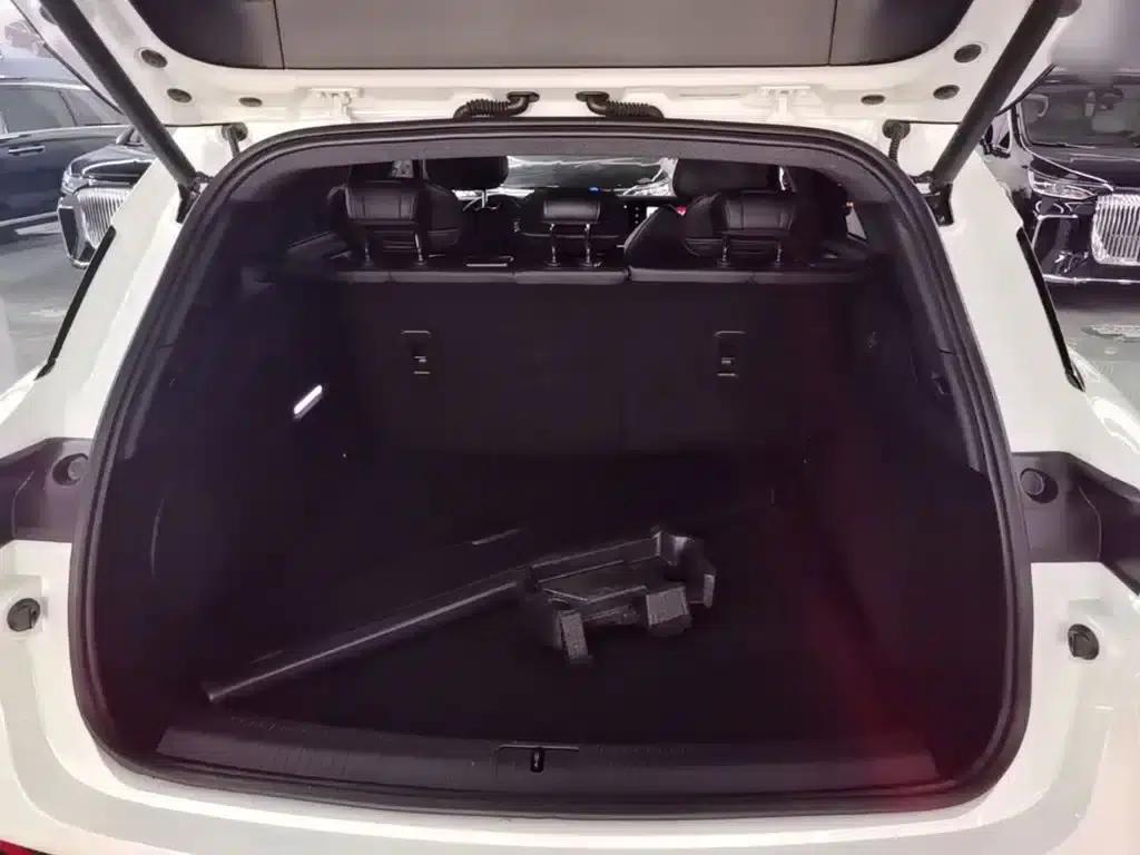 Voyah Free 2025 Model 318 259km 4WD Explorer Edition — миниатюра 19