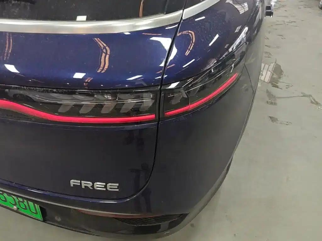 Voyah Free 2021 Two-Wheel Drive Standard Pure Electric City Edition — миниатюра 8