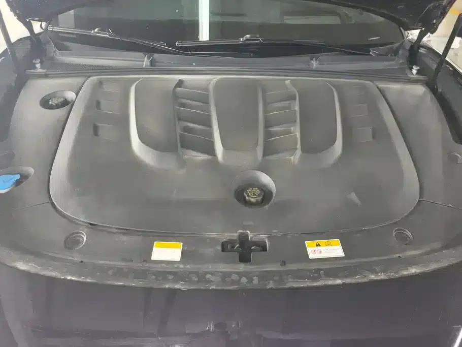 Voyah Chasing the Light 2024 PHEV AWD Long Range Flagship Edition — миниатюра 10