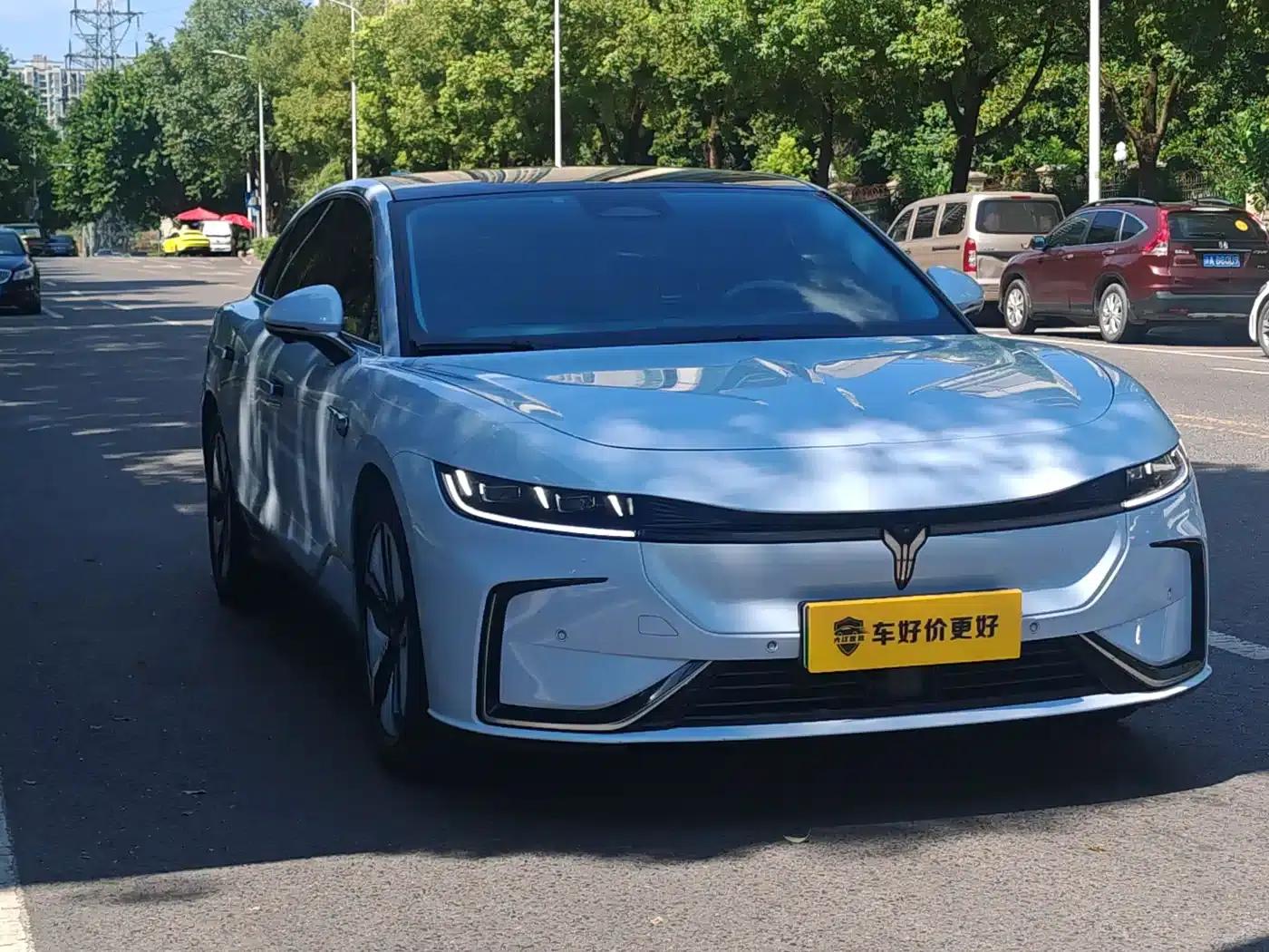 Voyah Chase 2023 AWD Standard Edition — миниатюра 2