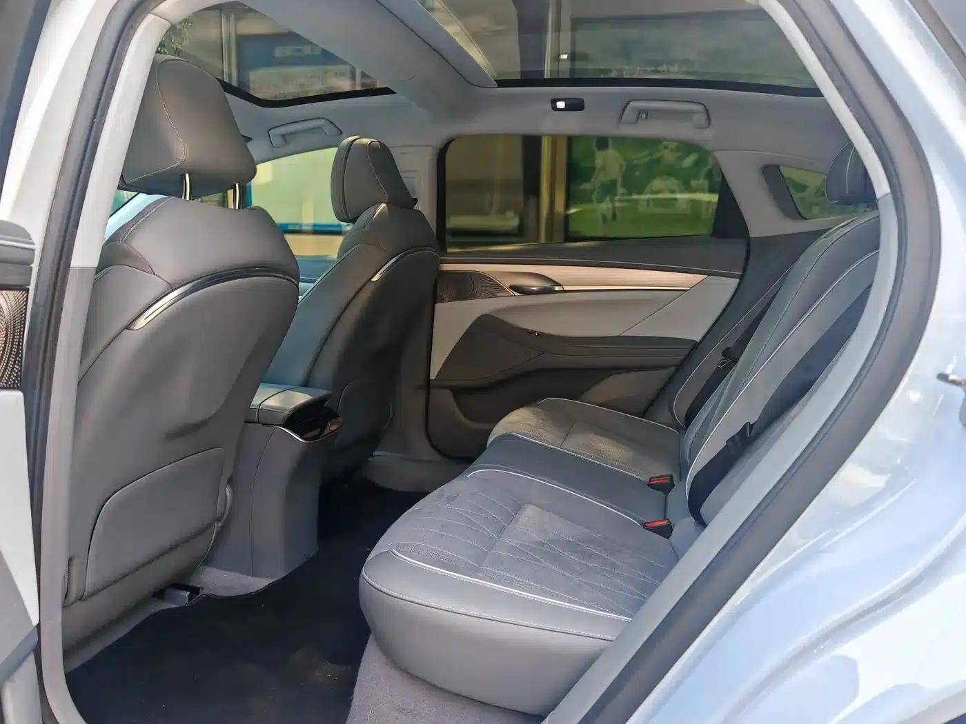 Voyah Chase 2023 AWD Standard Edition — миниатюра 14