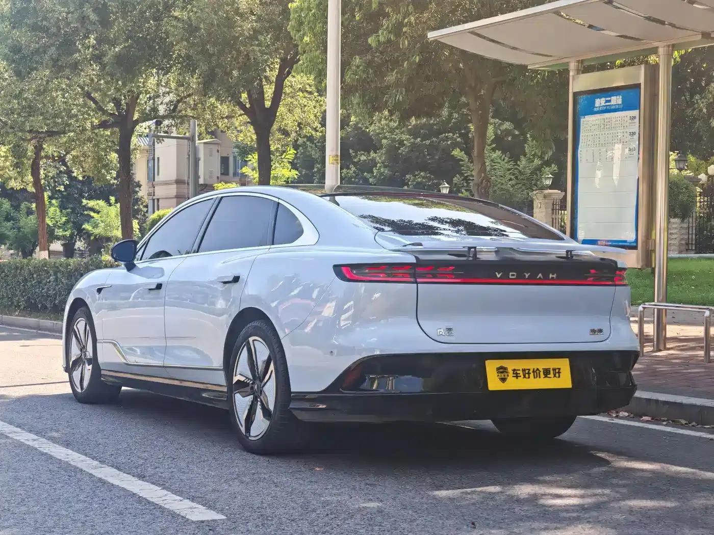 Voyah Chase 2023 AWD Standard Edition — миниатюра 17