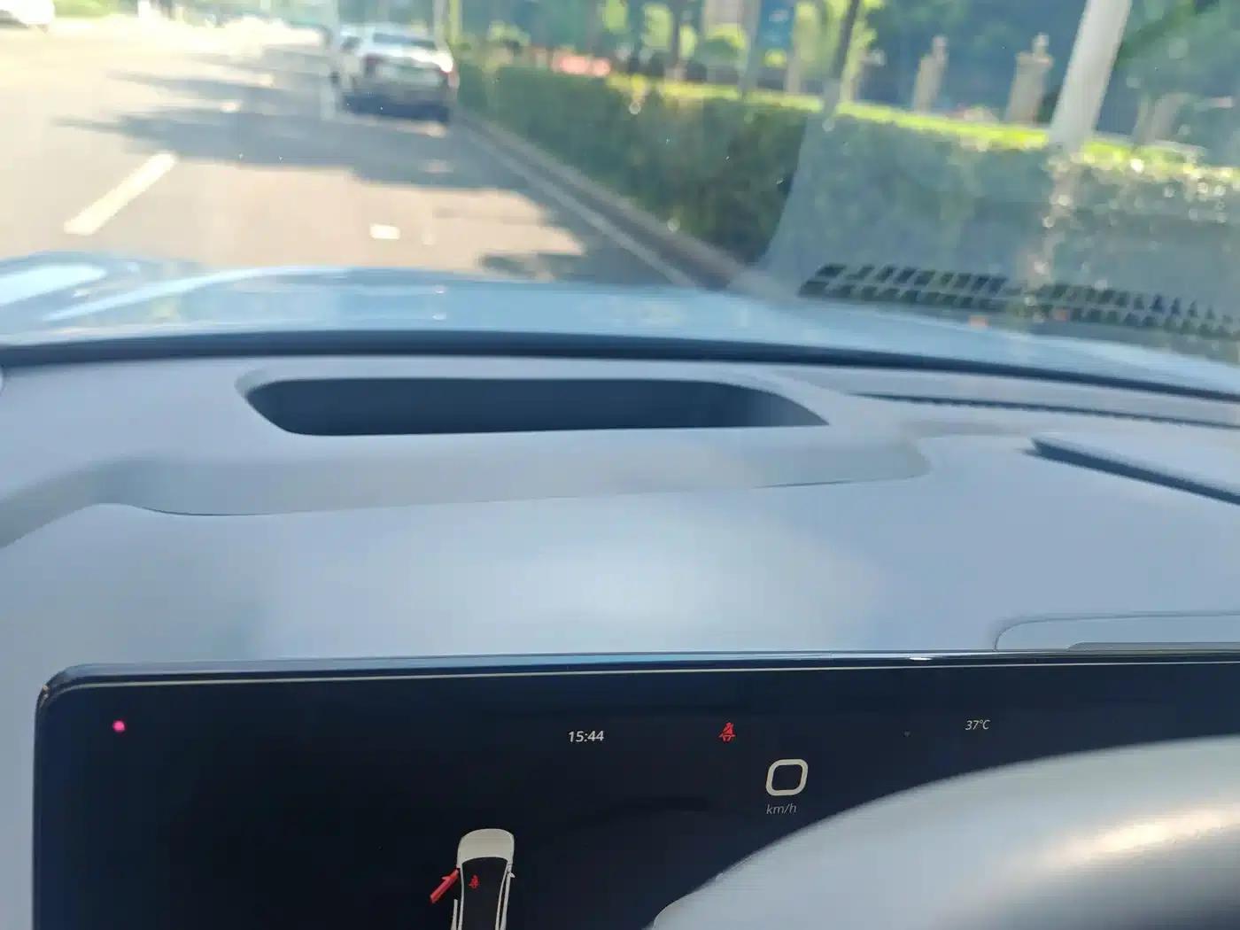 Voyah Chase 2023 AWD Standard Edition — миниатюра 4