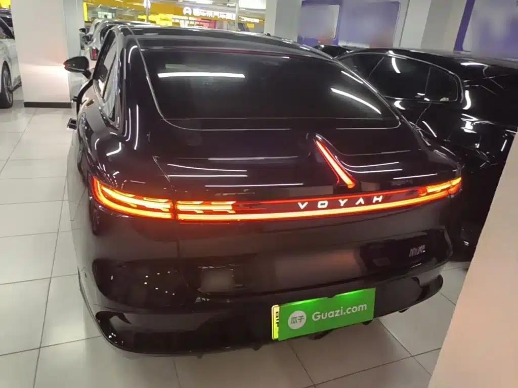 Voyah Chase Light 2024 PHEV AWD Extended Range Executive Edition — миниатюра 6