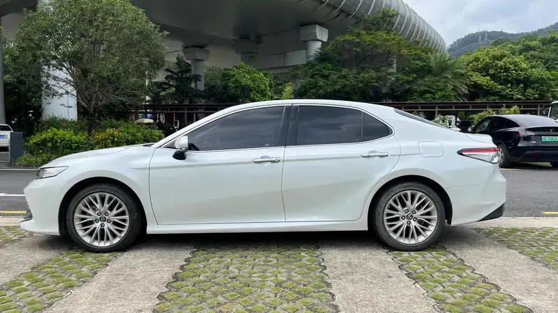 Camry 2019 Facelift 2.5G Luxury Edition — миниатюра 4