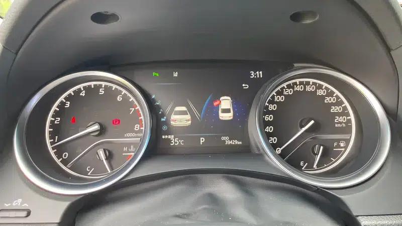 Camry 2019 Facelift 2.5G Luxury Edition — миниатюра 9
