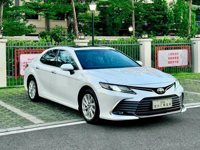2021 Camry 2.0G Luxury Edition — миниатюра 3