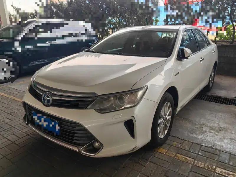 2015 Camry Hybrid 2.5HG Luxury Navigation Edition — миниатюра 1