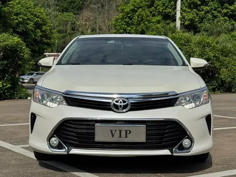 Camry 2016 2.0E 10th Anniversary Elite Edition — миниатюра 2