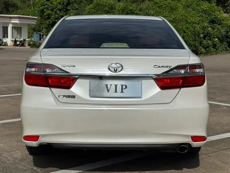 Camry 2016 2.0E 10th Anniversary Elite Edition — миниатюра 5