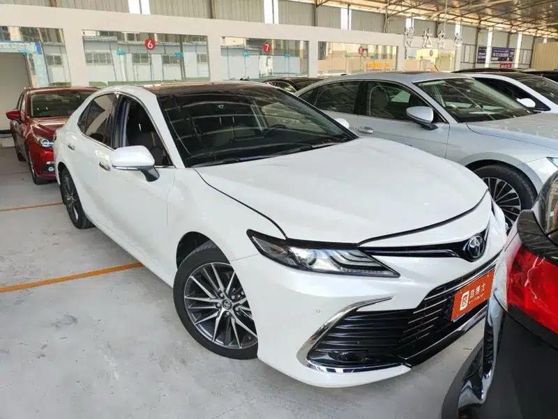 Camry 2021 2.5G Luxury Edition — миниатюра 2