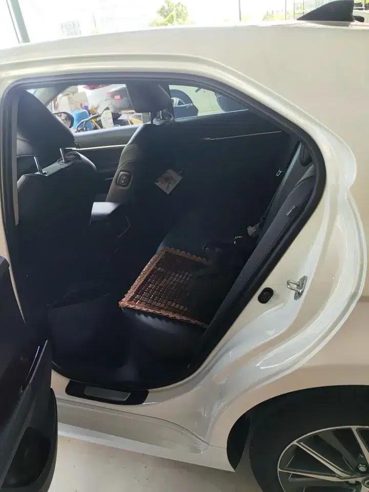 Camry 2021 2.5G Luxury Edition — миниатюра 6