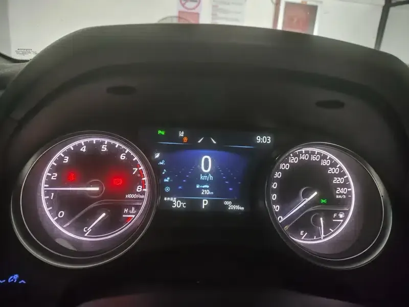 2023 Camry 2.0G Luxury Edition — миниатюра 5