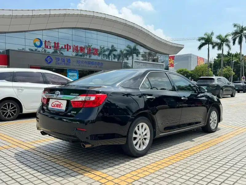 2012 Camry 2.5G Luxury Edition — миниатюра 7